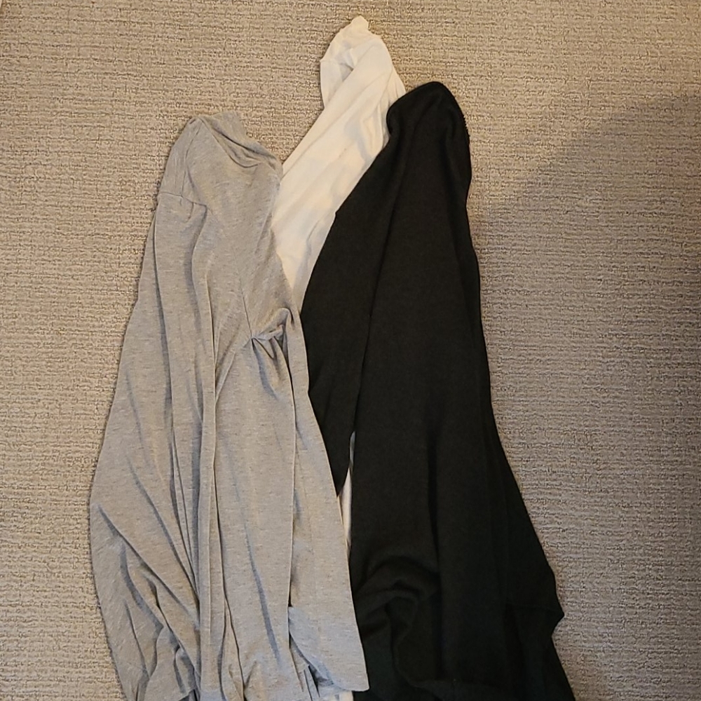 3 sweater pullovers. Used and great condition